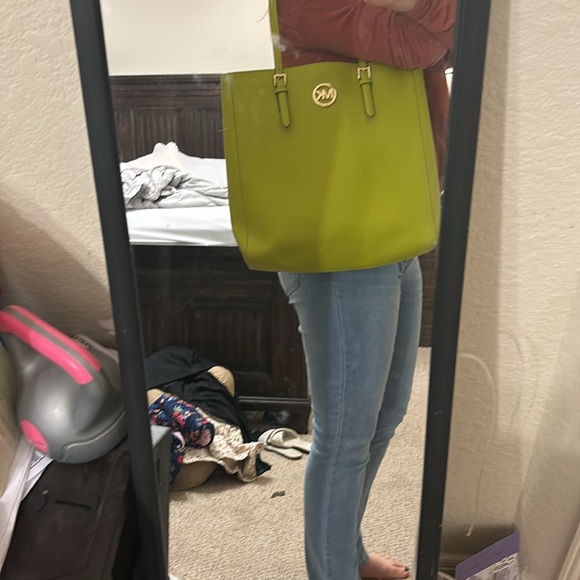 Michael Kors purse - Picture 8 of 8